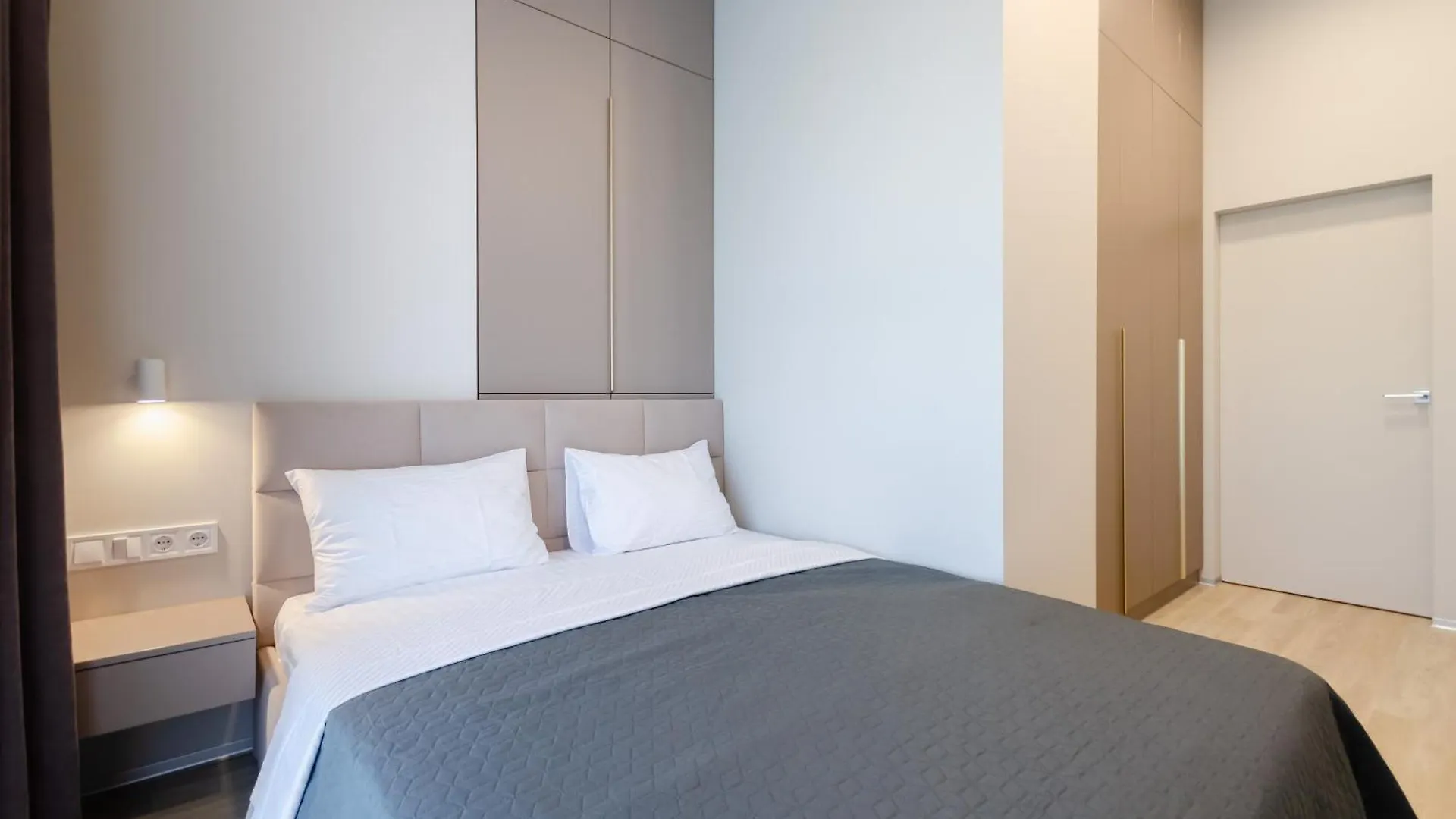 Petrovdom Spa Luxury Apartment 11-240 With Jacuzzi In Rc Pechersk Plaza キエフ