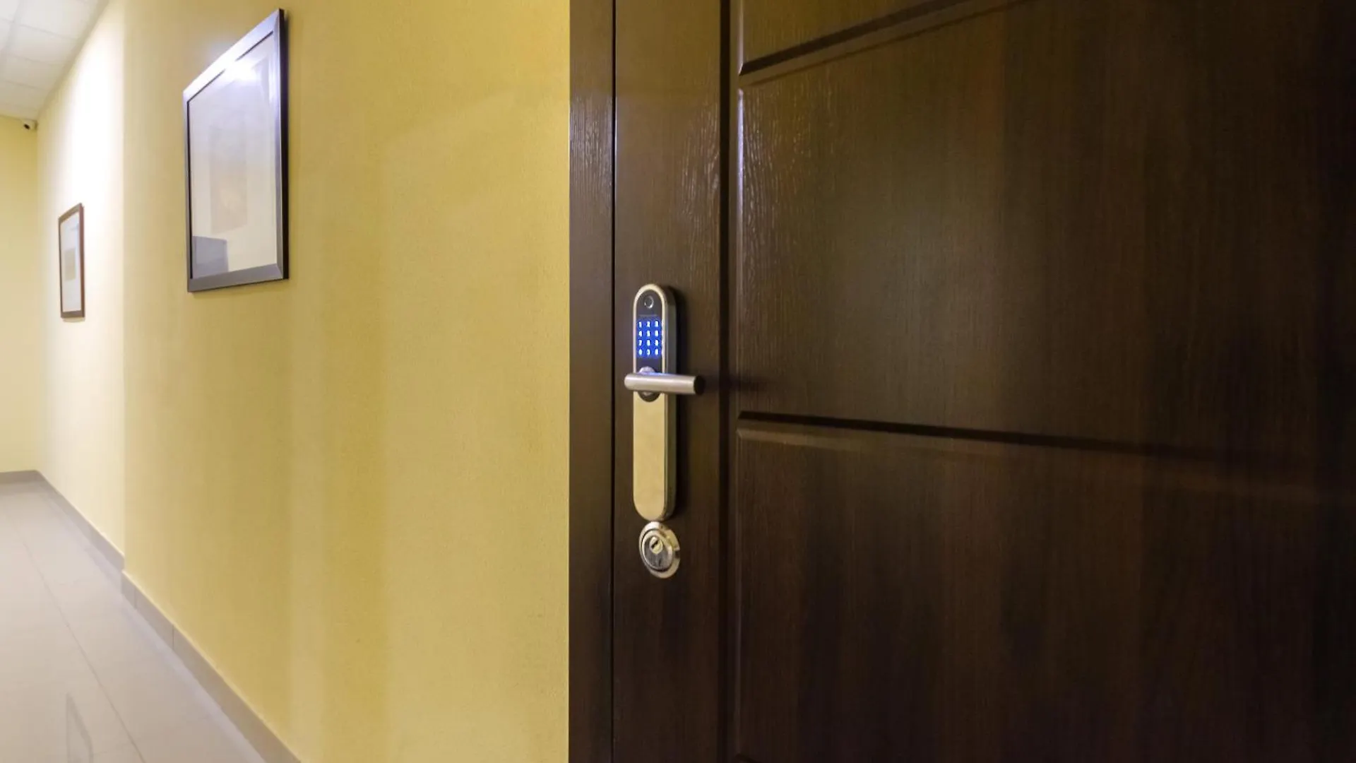 Petrovdom Spa Luxury Apartment 11-240 With Jacuzzi In Rc Pechersk Plaza キエフ