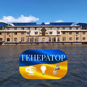 4* Hotell фараон