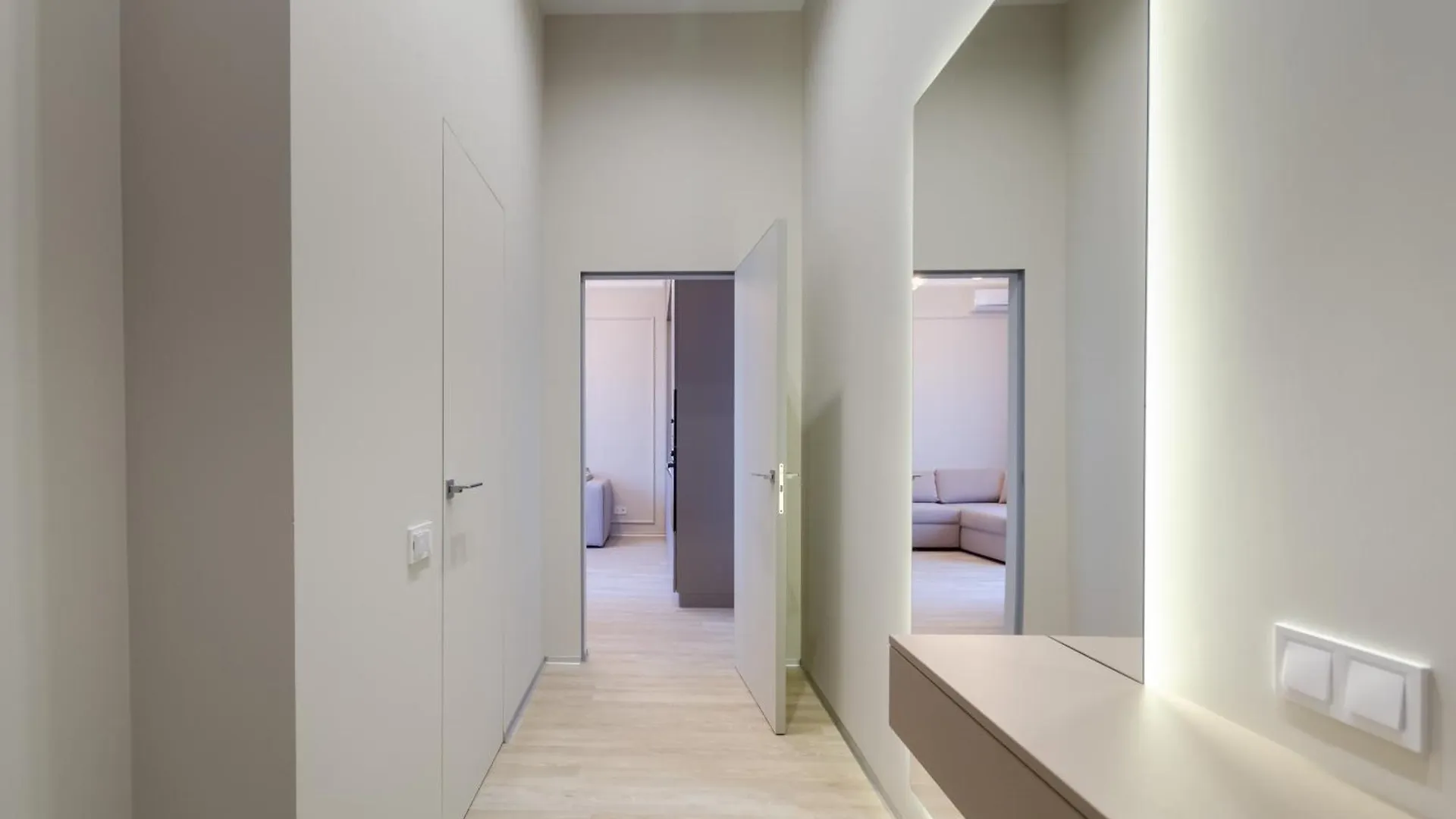 Petrovdom Spa Luxury Apartment 11-240 With Jacuzzi In Rc Pechersk Plaza キエフ